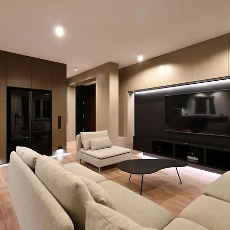 Apartament Z Widokiem Na Park * وودج