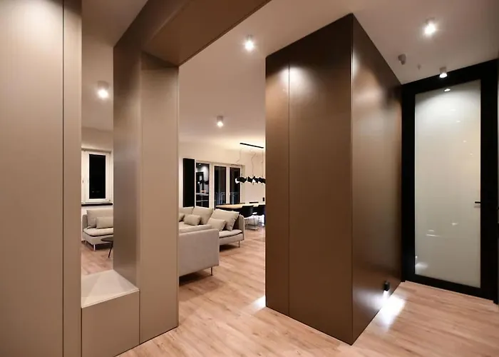 Apartament Z Widokiem Na Park شقة